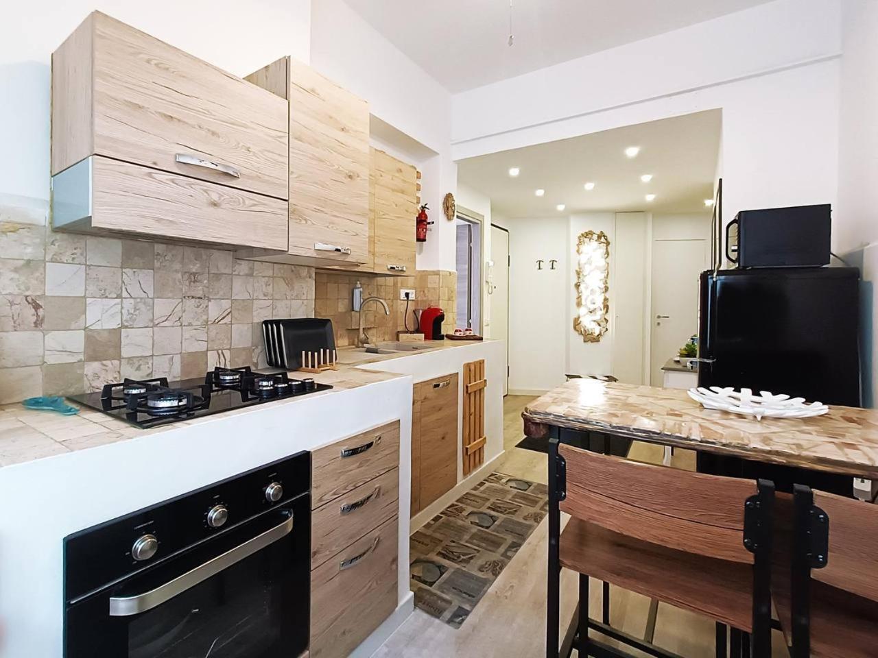 Genova Center Apartment - San Martino Eksteriør billede